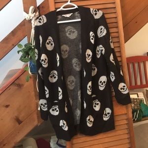 Skull sweater